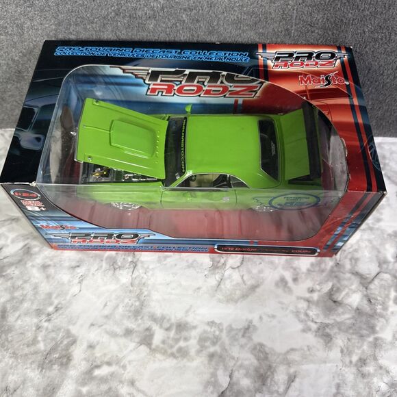 MAISTO PRO RODZ PRO TOURING 1970 DODGE CHALLENGER R/T COUPE DIECAST 1:24 Green - Picture 2 of 7